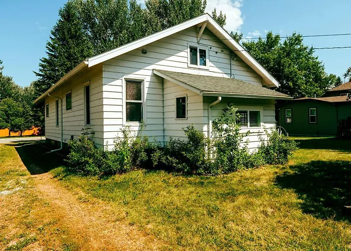 Vintage Perfect For Families And Outdoor Activities In Ranchester, Wyoming Ranchester