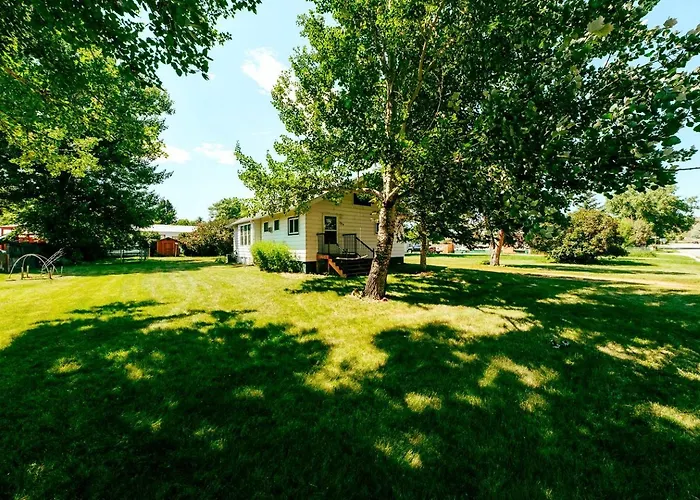Vintage Perfect For Families And Outdoor Activities In Ranchester, Wyoming Holiday home Ranchester