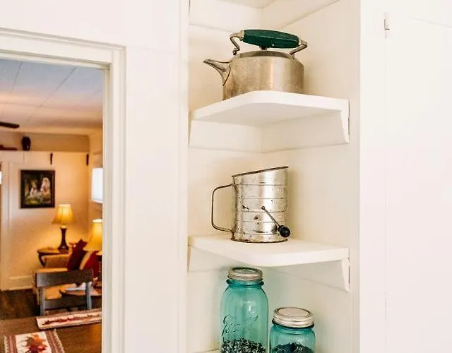 Vintage Perfect For Families And Outdoor Activities In Ranchester, Wyoming *